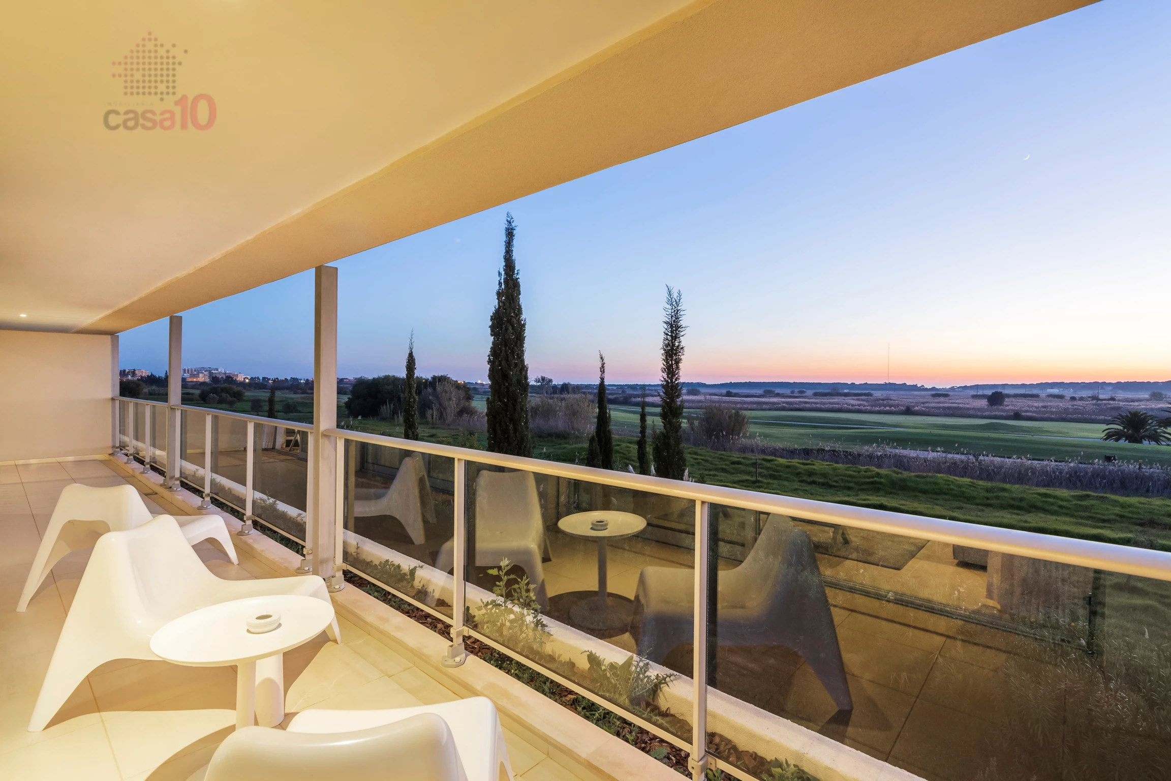 EXCELLENT 2 BEDROOM DUPLEX FOR SALE IN LUXURY RESORT IN VILAMOURA